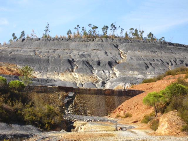 Mina da Caveira - Escombreira principal - Setembro de 2006
