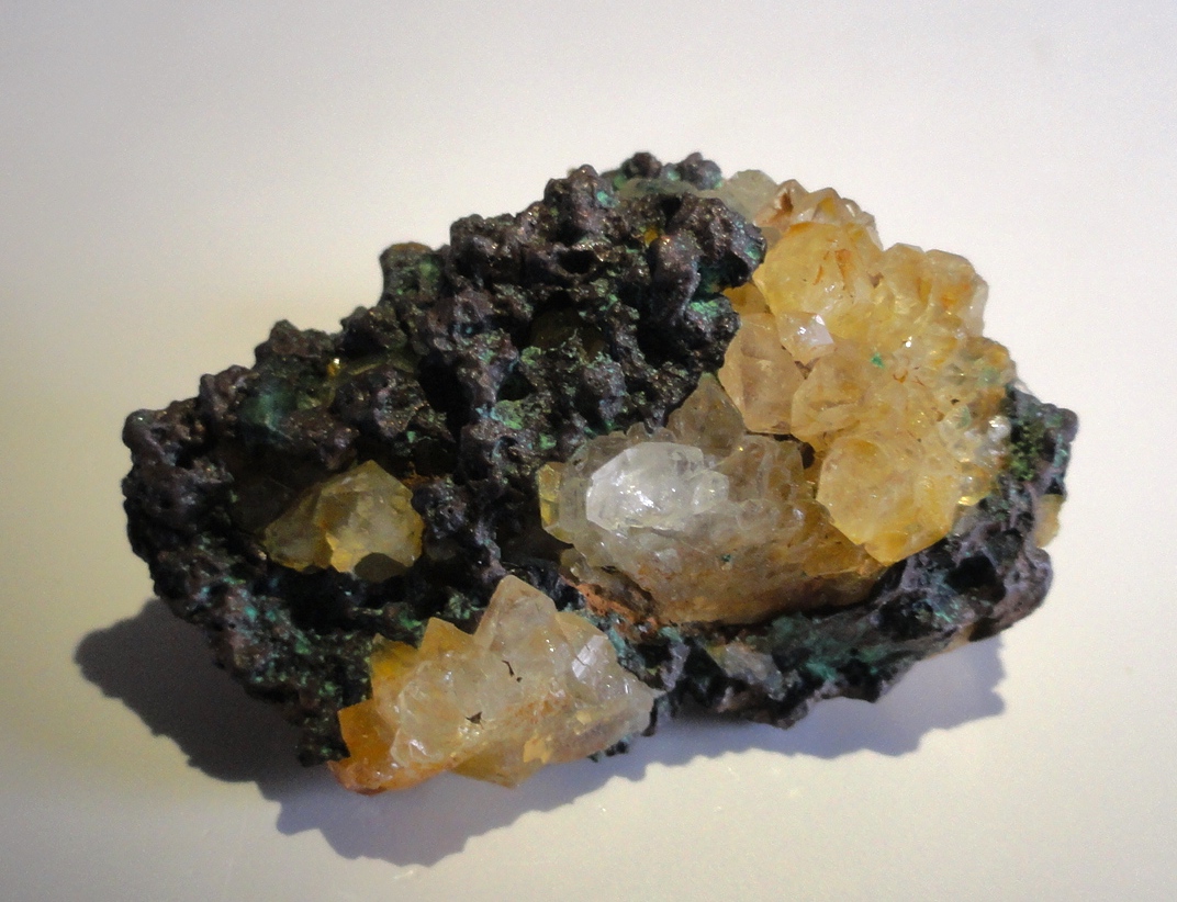 Cobre nativo, Quartzo - 4x2,5x2cm