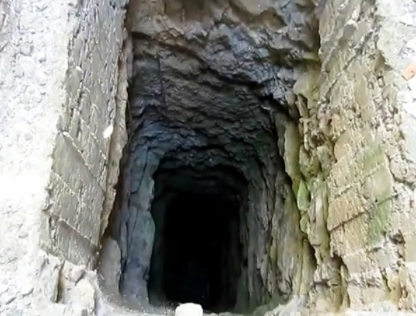 Mina do Cabo Mondego - Poço Caldas - (Jomirife)